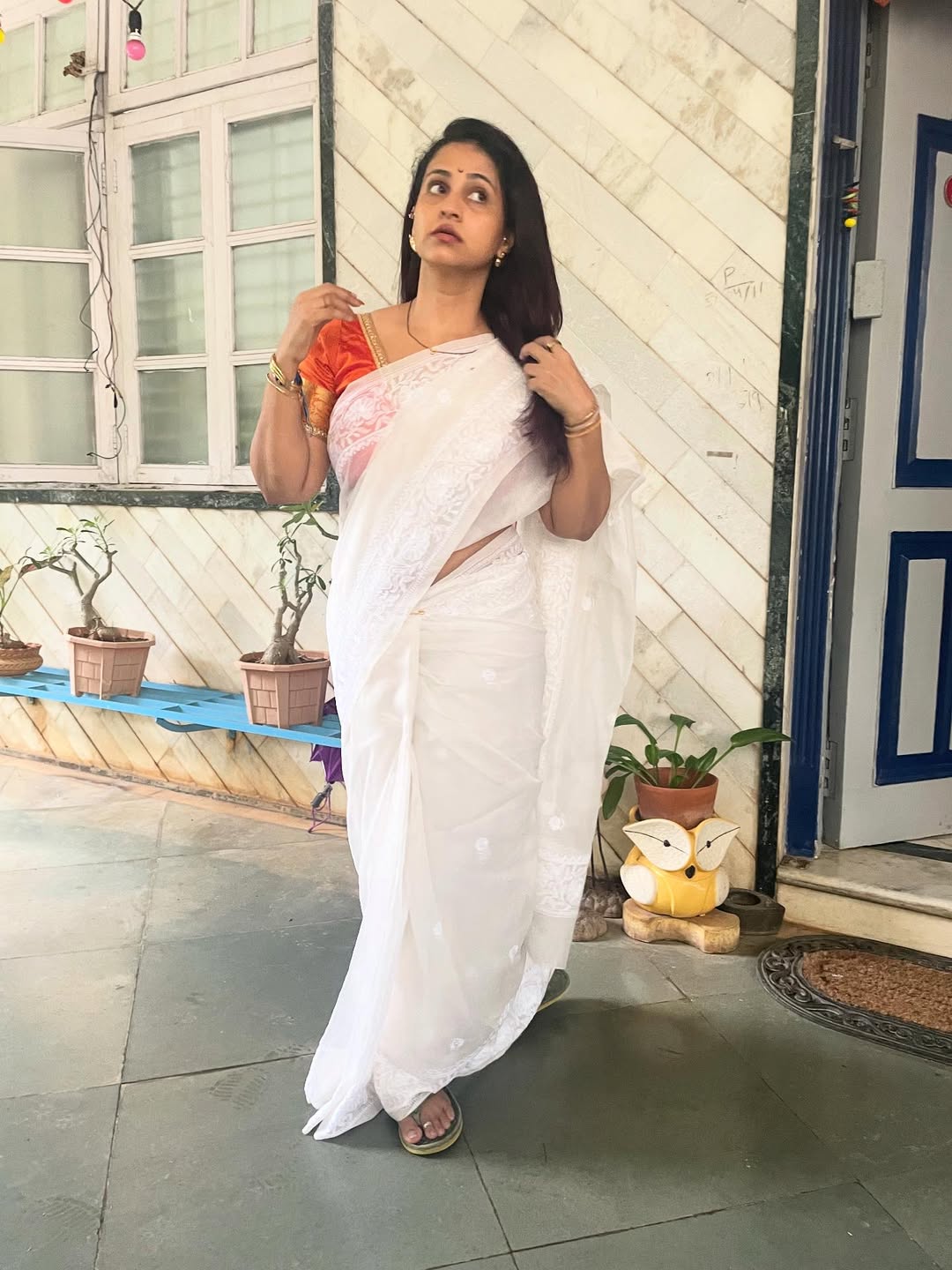 Actress Dipti Ketkar white saree look