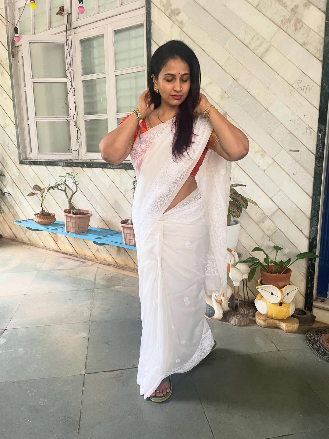 Actress Dipti Ketkar white saree look
