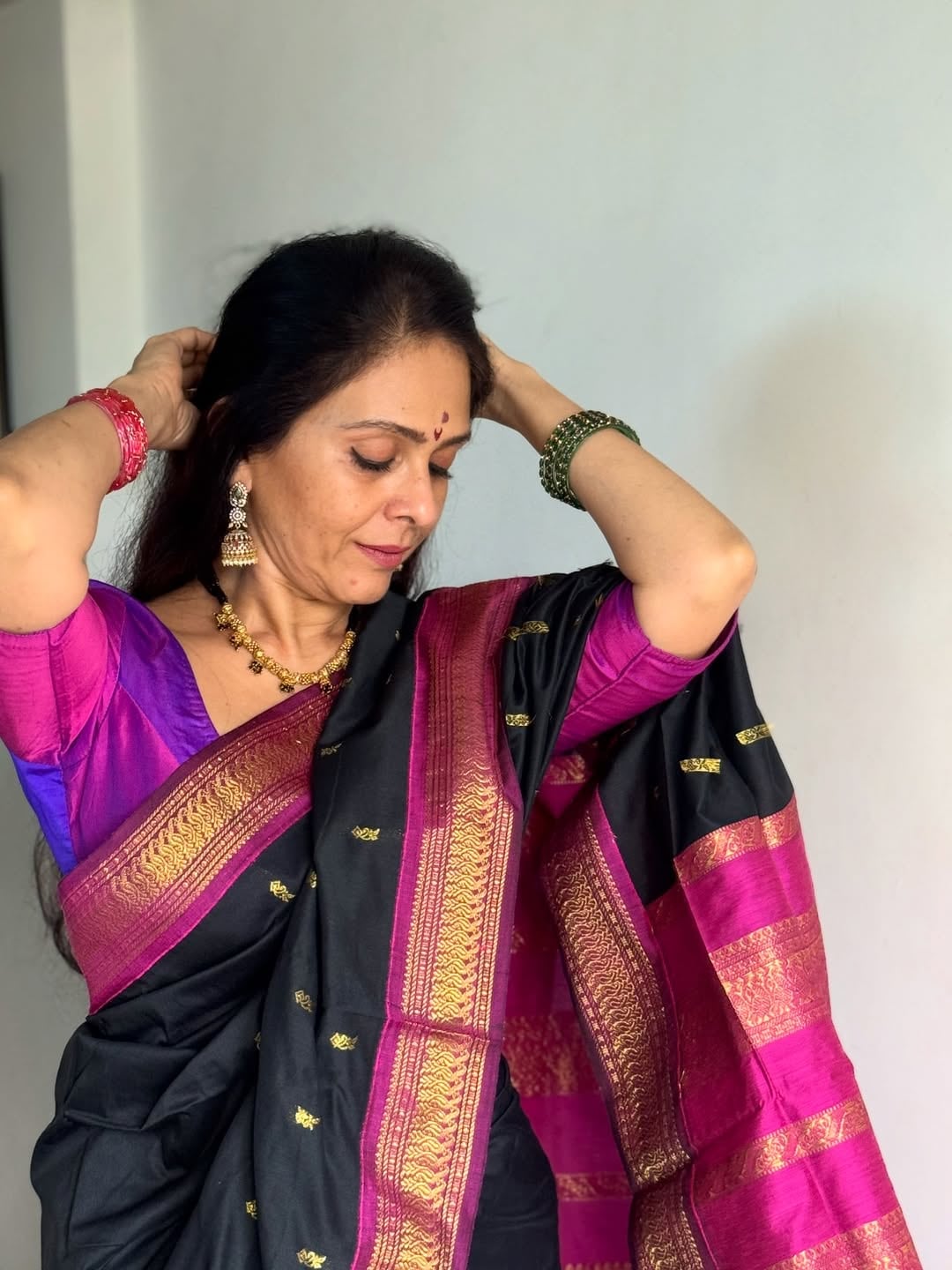 Aishwarya Narkar New Saree Look