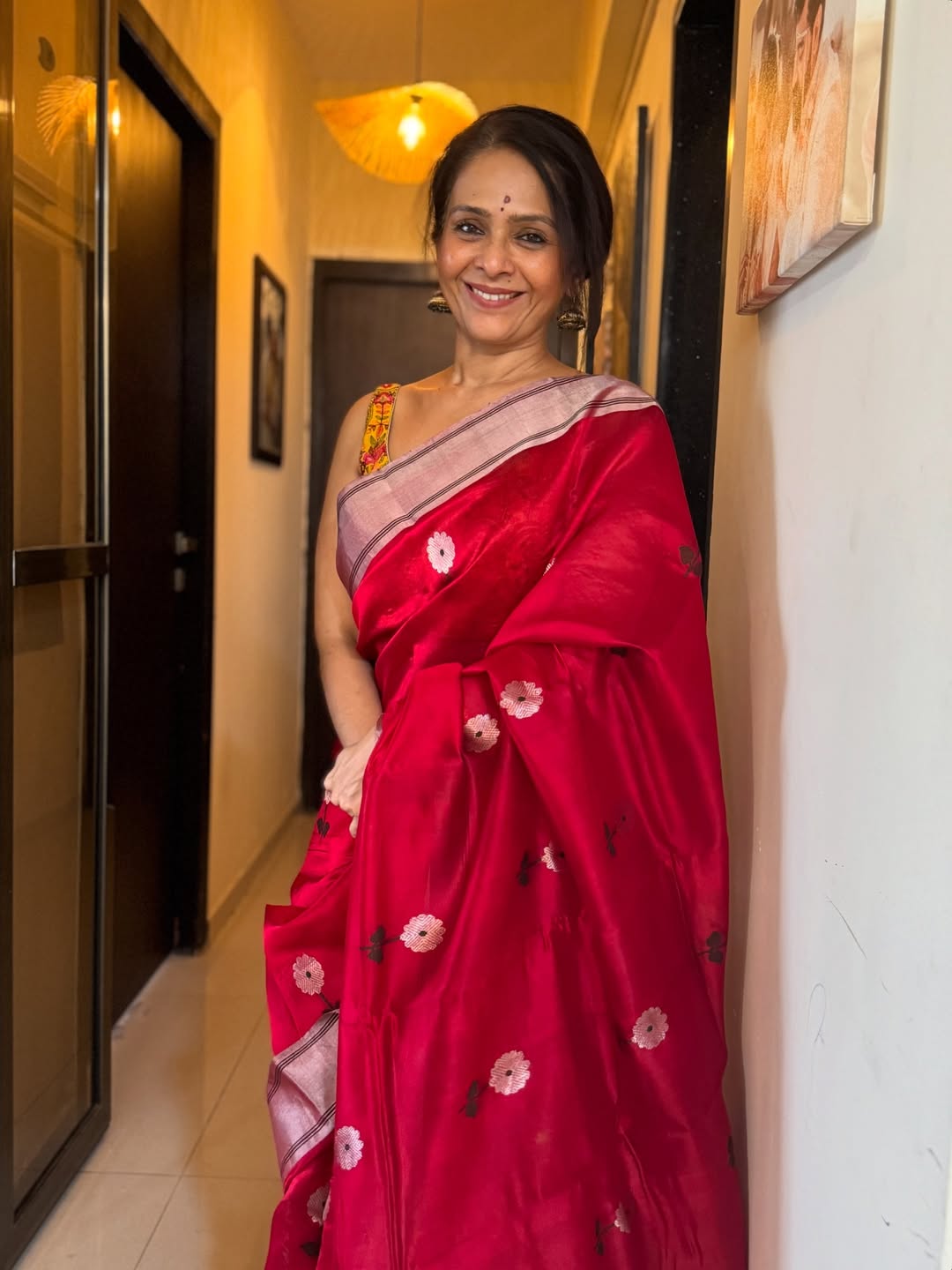 Aishwarya Narkar Saree Look