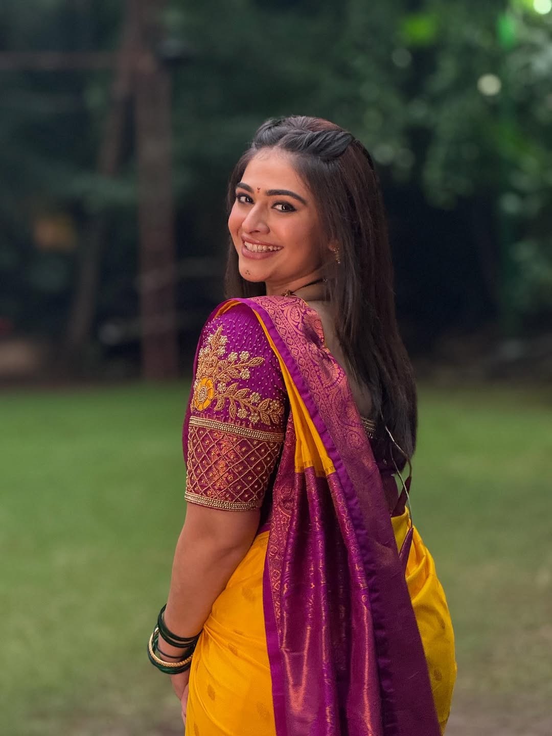 Aishwarya Shete Aari Work Blouse Design