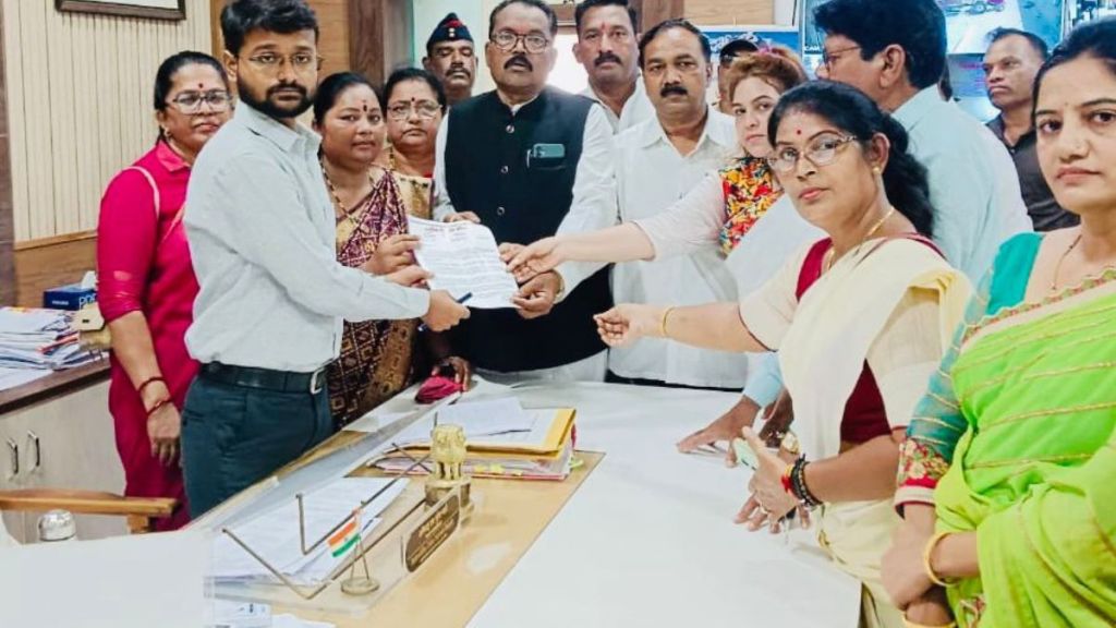 Banjara community protests Yavatmal demands ST status citing Hyderabad Gazette
