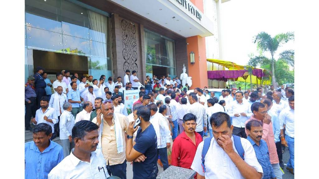 Boycotted the meeting at Maharaja Hall on Hingna Marg Wanadongri