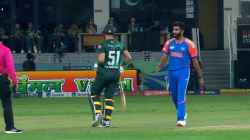 IND vs PAK: बुमराह-फरहानमध्ये मैदानात मोठा वाद, रनअपनंतर जसप्रीत चालत असताना…; पाहा काय घडलं?