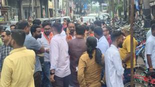 Clash between Sudhir Mungantiwar and Kishore Jorgewar groups over welcome tent Ganpati Visarjan 2025 chandrapur news