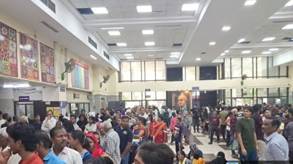 Contract lapse Cooper Hospital Mumbai disrupts medical services Patients face long queues doctors shortage