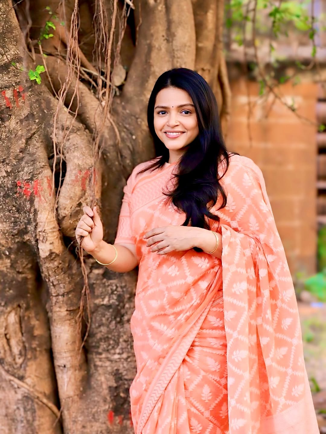 Deepa Parab Chaudhari Peacock Green Saree Look