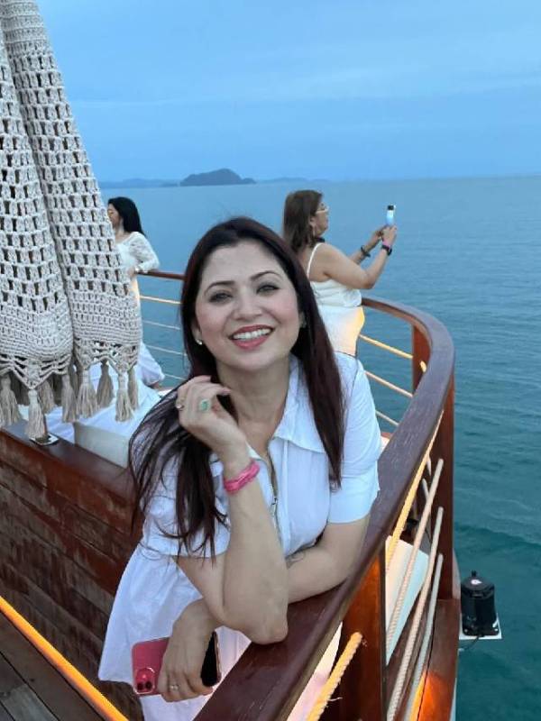 Deepali bhosale sayed Phuket Thailand vacation photos and reel (1)