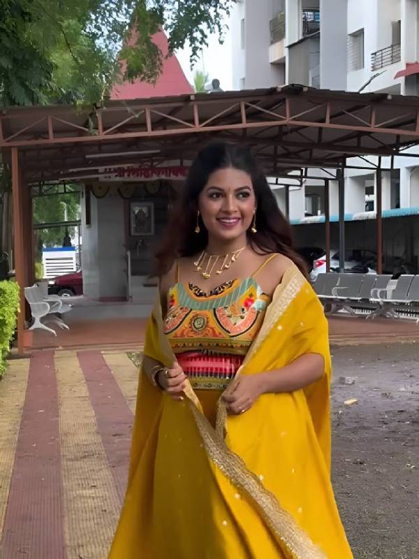 Dhanshri kadgaonkar beautiful yellow dress look