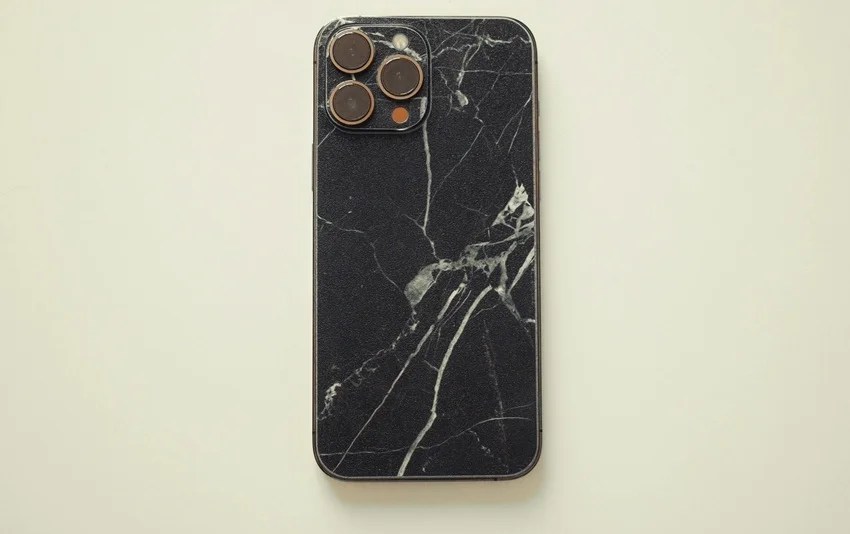 should you use a phone cover or not pros and cons explained