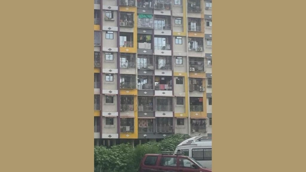 Retired railway employee duped 23 lakh in Dombivli flat scam builder booked cheating case