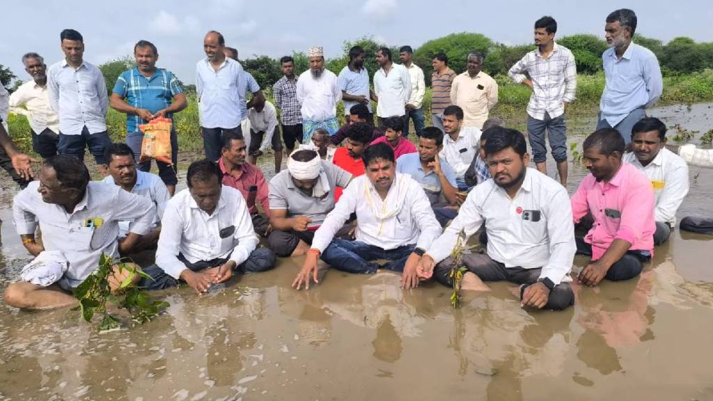Farmers sit in protest along the banks of the Painganga has begun