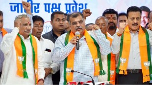 Former ncp MLA Arun Patil joins BJP in Jalgaon