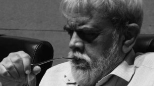 loksatta editorial historian Gajanan Bhaskar Mehendale passes away