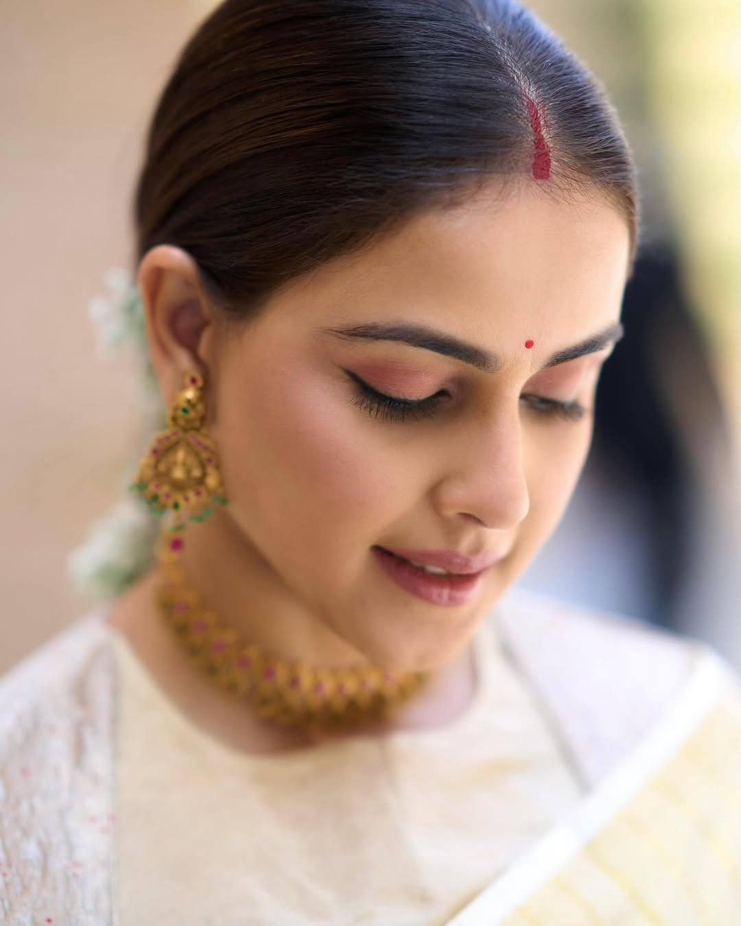 Genelia Deshmukh Navratri 2025 Look