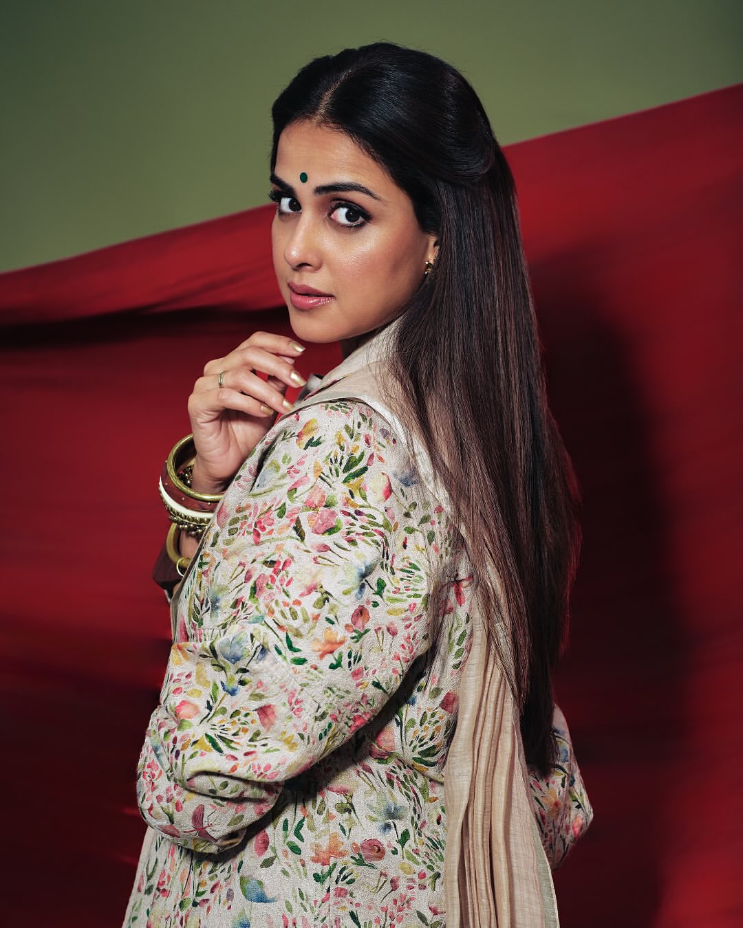 Genelia Deshmukh Navratri 2025 Look