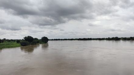 Godavari river floods Parbhani villages Maharashtra Heavy rainfall dam water release weather update