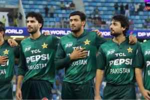 IND vs PAK Jalebi Baby Song Played Instead Of Pakistan National Anthem Video