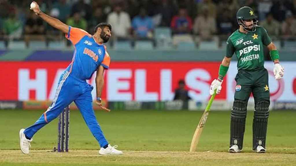 IND vs PAK Asia Cup Final Fans Worried About Jasprit Bumrah No Ball in CT 2017