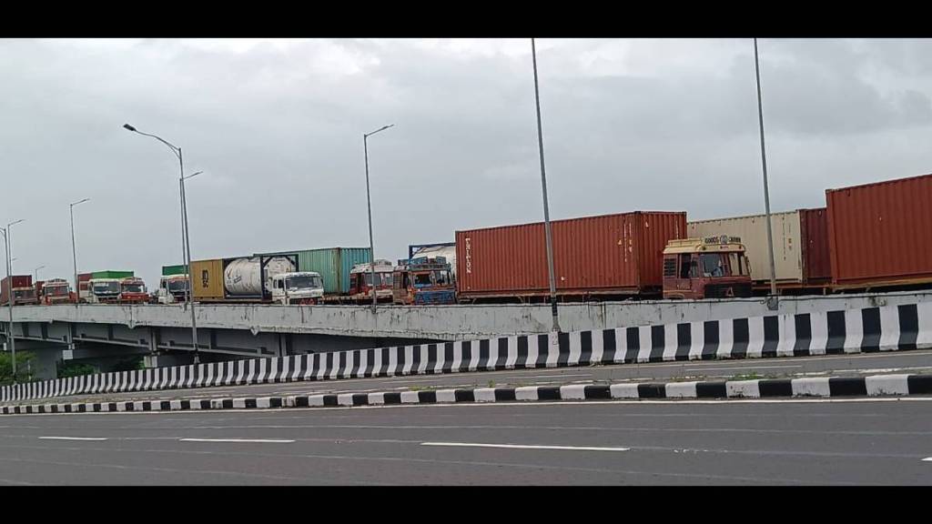 JNPA demands road and flyover to safely connect four villages in Uran