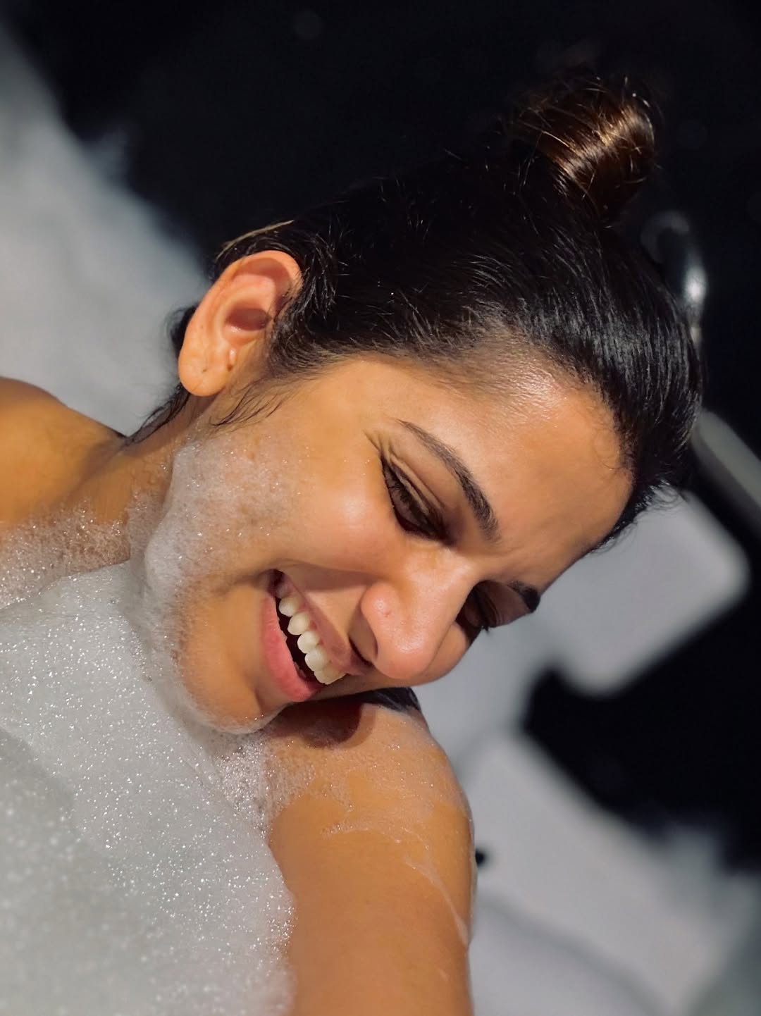 Jahnavi Killekar Bath Viral Look