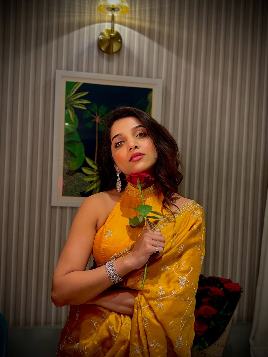 Jahnavi Killekar saree look