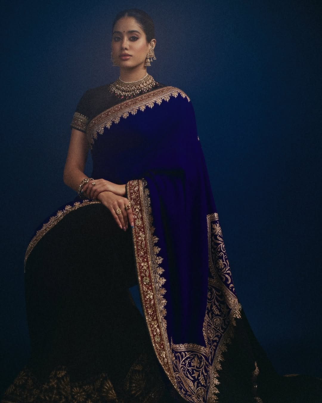 Janhvi Kapoor Beautifull Saree look, homebound movie promotion
