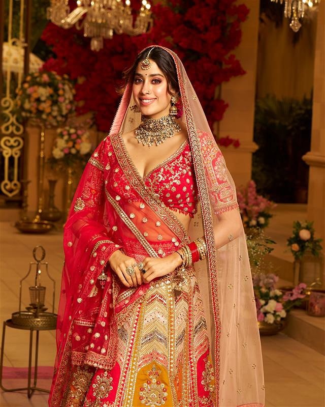Janhvi Kapoor Lehenga Look