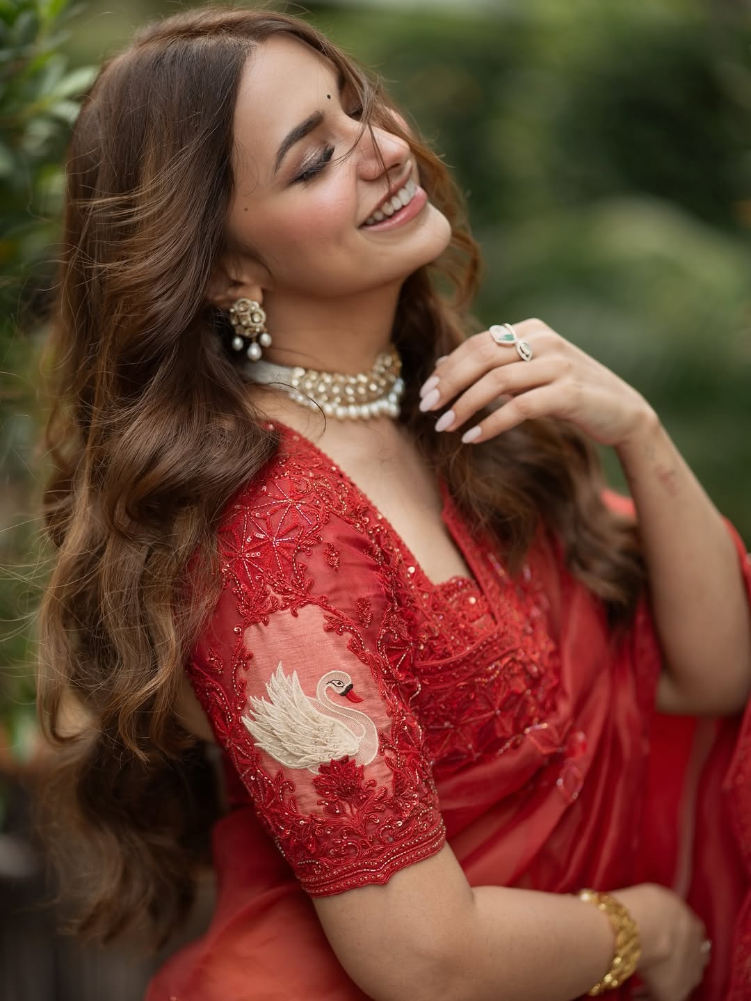 Jiya Shankar Red Saree Look