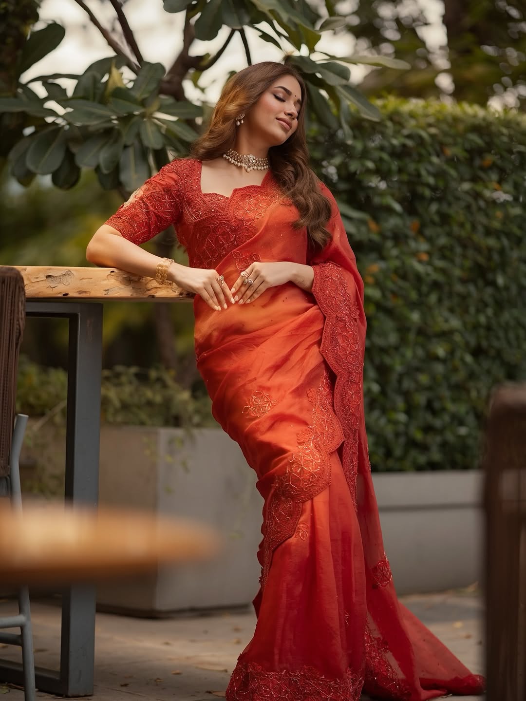Jiya Shankar Red Saree Look