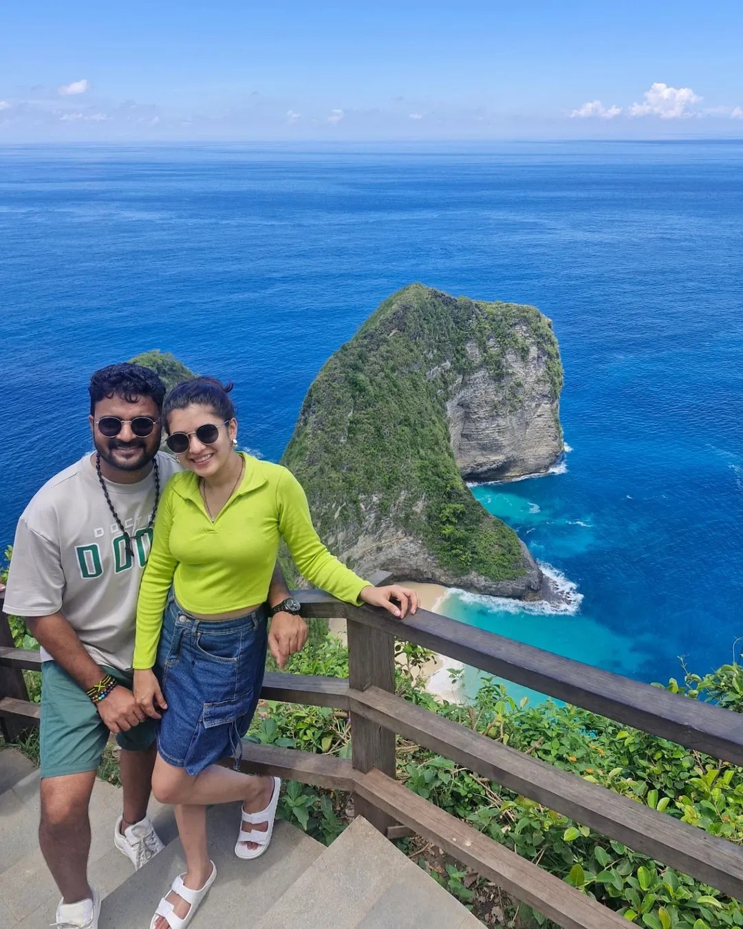 Kiran Gaikwad Vaishnavi Kalyankar Romantic Photos
