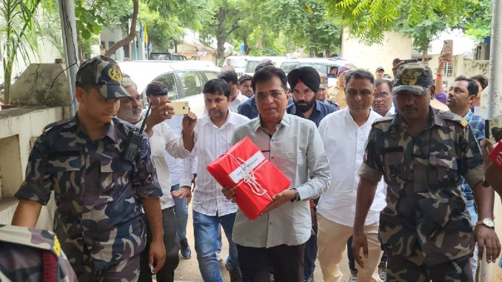 Kirit Somaiya's silence on the 'SIT' report