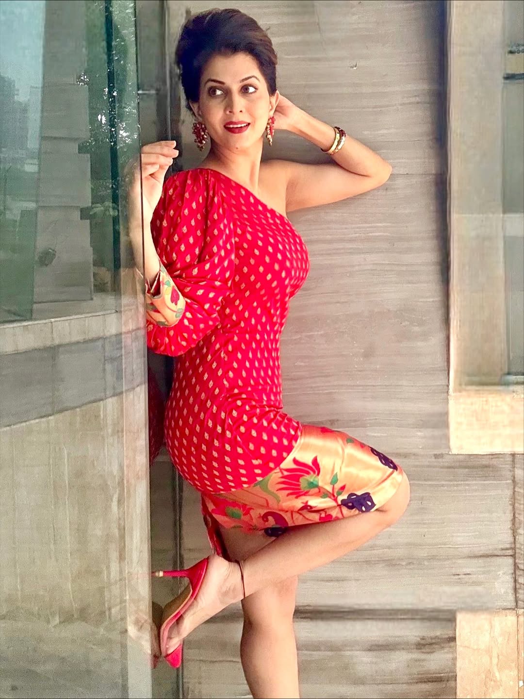 Madhavi Nimkar Red Paithani Dress