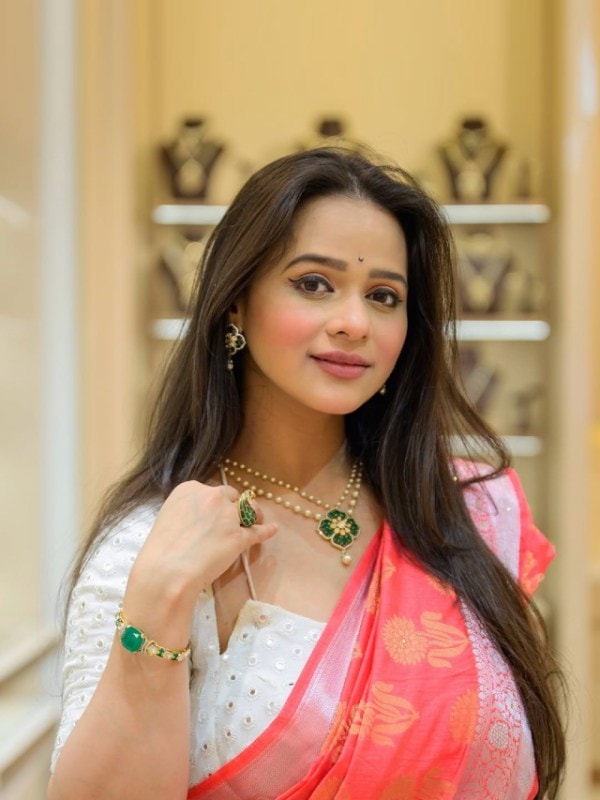Madhura Joshi Saree Look