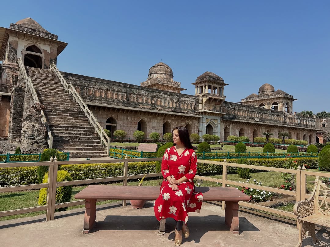 Manasi Naik Shared Sakal Tar Hou Dya Movie Shoot BTS Photos