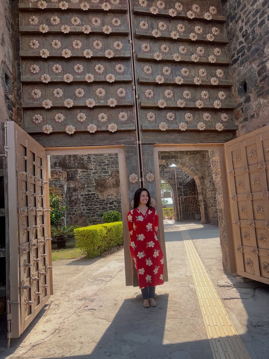 Manasi Naik Shared Sakal Tar Hou Dya Movie Shoot BTS Photos