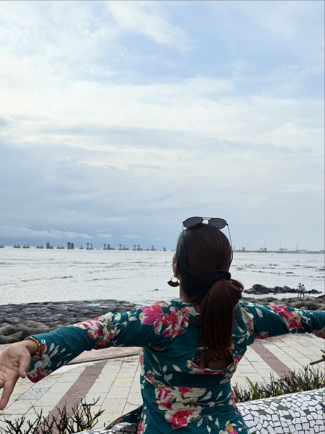 Marathi actress dhanshri kadgaonkar mumbai beach photoshoot