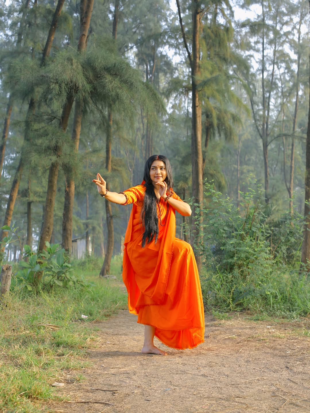 Meera joshi seeta look in keshari saree
