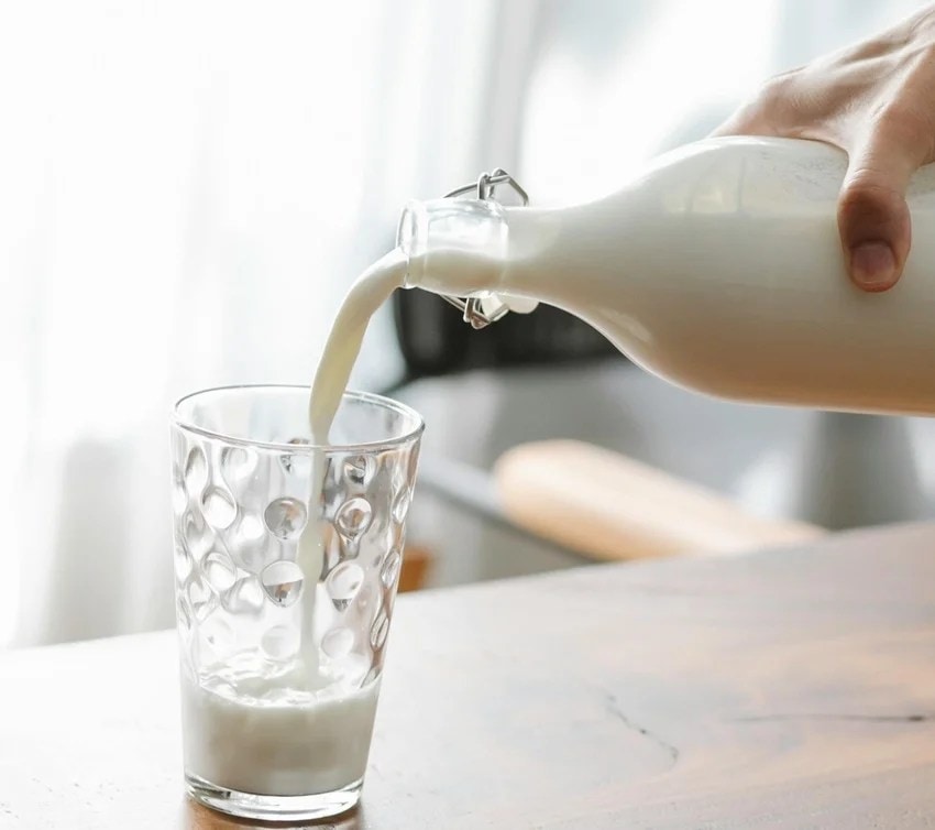 milk on empty stomach.