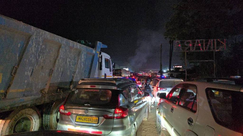 Traffic jam on the National Highway for more than ten hours