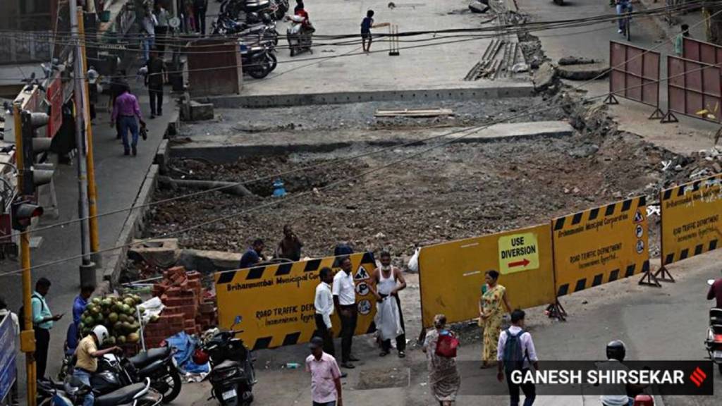 Mumbai road concreting work