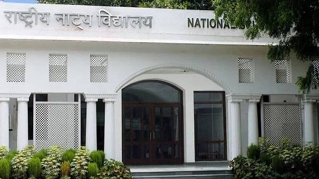 National School of Drama decides to start acting training classes in Mumbai print news