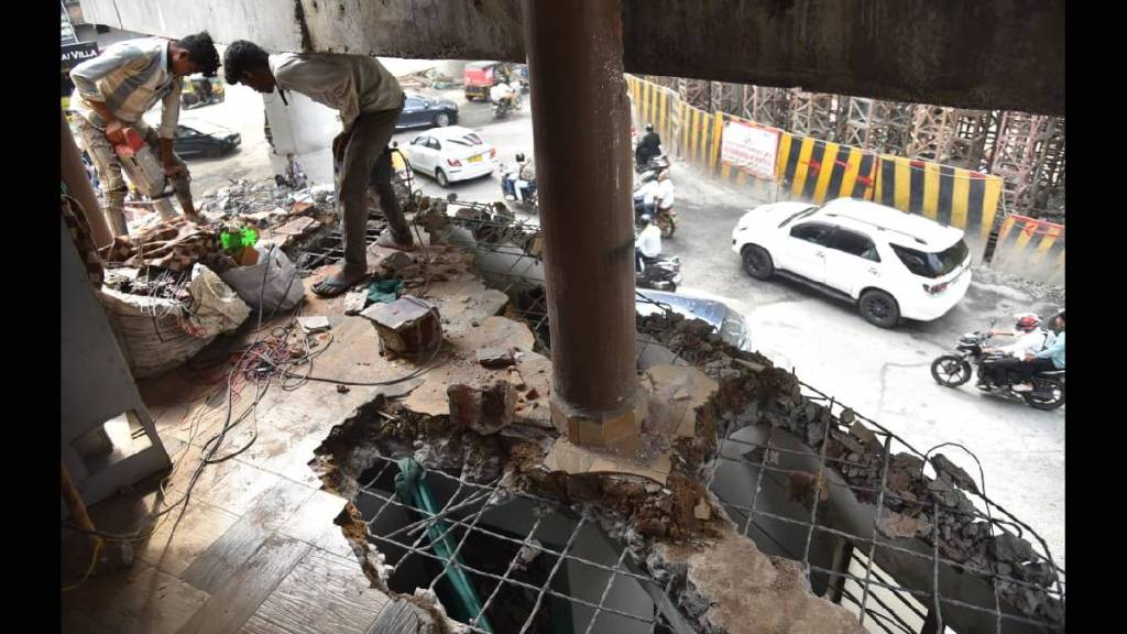 Nagpur flyover construction faces controversy Nagpur flyover construction faces controversy