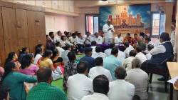 सार्वजनिक ठिकाणी कचरा टाकणाऱ्यांचा फलक लावून ‘सत्कार’; नारायणगाव ग्रामपंचायतीचा अभिनव ठराव