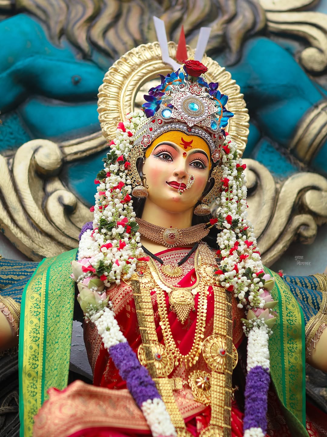 Navratri 2025 Marathi Actress Blue Saree