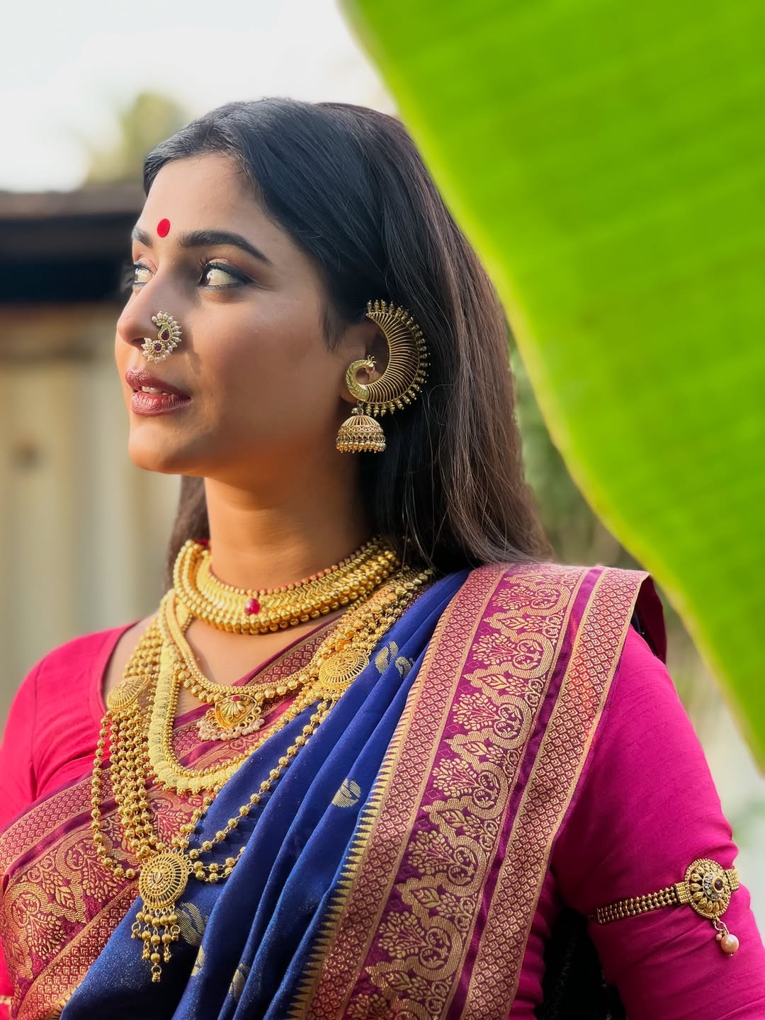 Navratri 2025 Marathi Actress Blue Saree