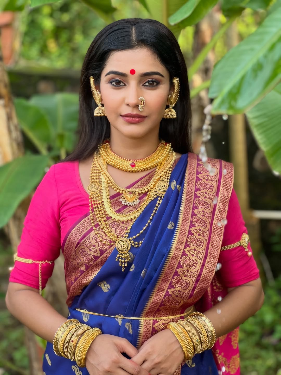 Navratri 2025 Marathi Actress Blue Saree