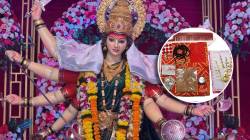 देवीला १६ शृंगार अर्पण करताना ‘या’ वस्तू कटाक्षाने टाळाव्यात, नवरात्रौत्सवानंतर देवीच्या या वस्तूंचं काय कराल?