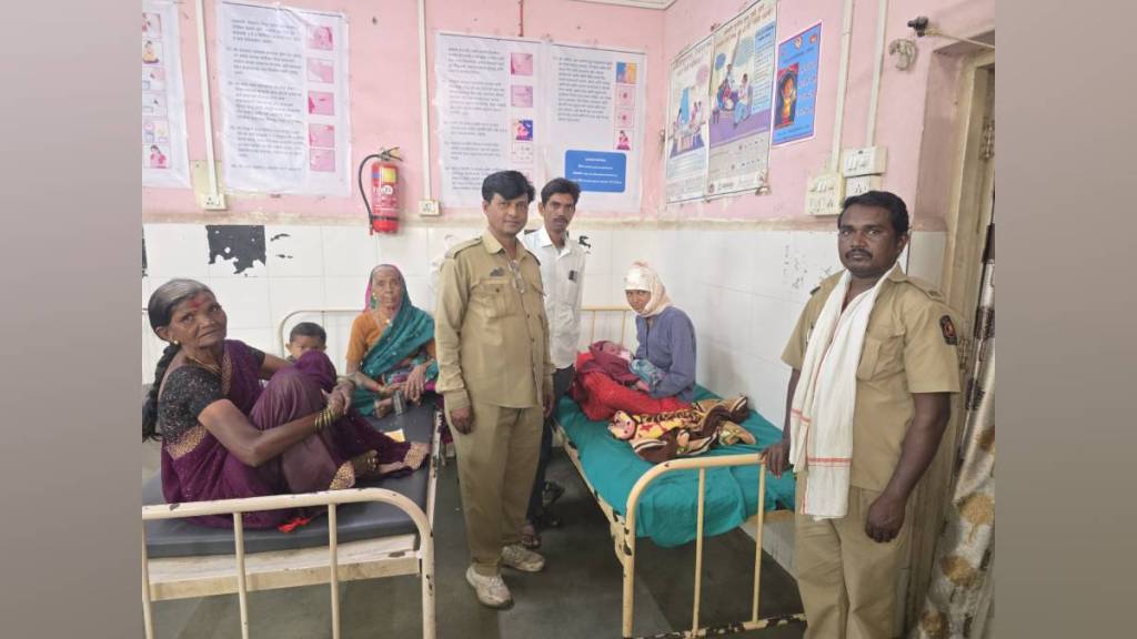 woman gave birth on manmad rajapur bus driver rushed to hospital ensuring safe delivery
