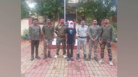 gadchiroli Police arrested a wanted Naxalite in murder and arson cases from Hyderabad